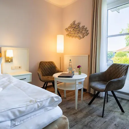 Wilhelmshoehe 4* Rostock