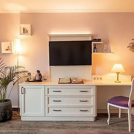 Hotel Wilhelmshoehe 4*